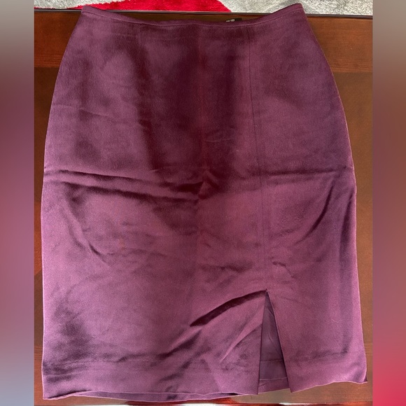 Dresses & Skirts - Women’s super soft Silk pencil skirt with slit